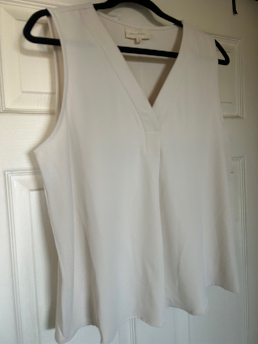 MELLODAY White V-Neck Sleeveless Camisole